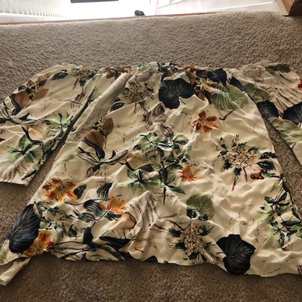 Off the shoulder floral print blouse